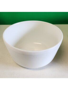 Vintage PYREX Hamilton Beach Mixing Bowl White Milk Glass Ribbed Made In USA (2)